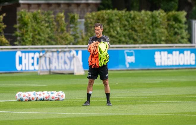 Fussball, Herren, Saison 2025 26, 2. Bundesliga, Hertha BSC, Trainingsauftakt, Trainer Stefan Leitl (Hertha BSC), 23.06. 2025,