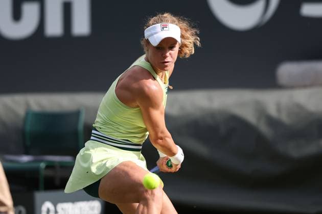 Bad Homburg am 23.06.2025 Tennis Damen Turnier WTA, Tennis Damen 500 Bad Homburg Open powered by Solarwatt 2025 Match Victoria Azarenka gegen Laura Siegemund (GER) v.l., Laura Siegemund (GER) spielt den Ball, fokussiert , konzentriert Copyright: JoaquimxFerreira