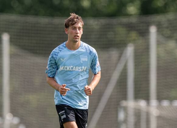 Fussball, Herren, Saison 2025 26, 2. Bundesliga, Hertha BSC, Trainingsauftakt, Tim Hoffmann (Hertha BSC), 23.06. 2025, *** Soccer, Men, Season 2025 26, 2 Bundesliga, Hertha BSC, Training kick-off, Tim Hoffmann Hertha BSC , 23 06 2025, Copyright: xSebastianxRäppold MatthiasxKochx