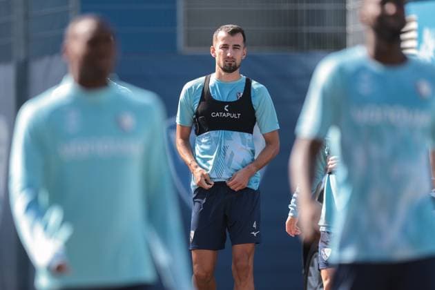 25.06.2025, Trainingsauftakt VfL Bochum 1848, Erhan Masovic (VfL Bochum 1848) kommt zum Training, Bochum Trainingsgelände VfL Bochum 1848 NRW Deutschland xRHR-FOTO DEx