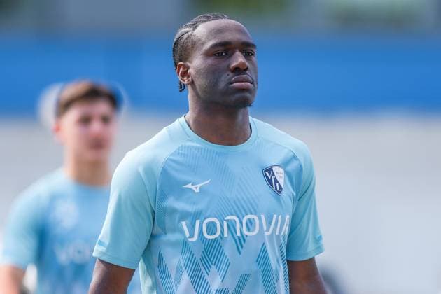 25.06.2025, Trainingsauftakt VfL Bochum 1848, Darnell Keumo (VfL Bochum 1848) kommt zum Training, Bochum Trainingsgelände VfL Bochum 1848 NRW Deutschland xRHR-FOTO DEx
