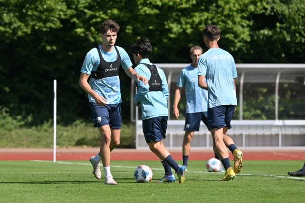 Moritz Broschinski (VfL Bochum), li. 25.06.2025, Fussball 2. Bundesliga, Saison 2025 2026, Trainingsauftakt VfL Bochum Bochum Nordrhein Westfalen Deutschland