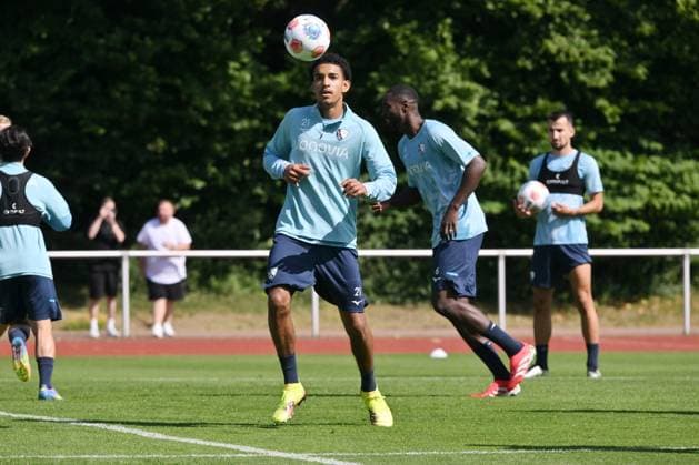 Francis Onyeka (VfL Bochum) 25.06.2025, Fussball 2. Bundesliga, Saison 2025 2026, Trainingsauftakt VfL Bochum Bochum Nordrhein Westfalen Deutschland
