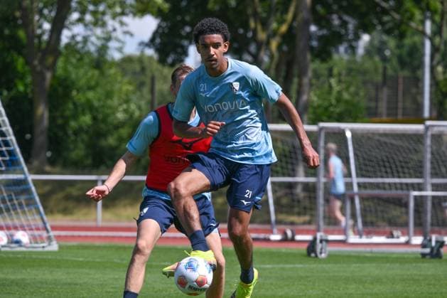 Francis Onyeka (VfL Bochum) 25.06.2025, Fussball 2. Bundesliga, Saison 2025 2026, Trainingsauftakt VfL Bochum Bochum Nordrhein Westfalen Deutschland