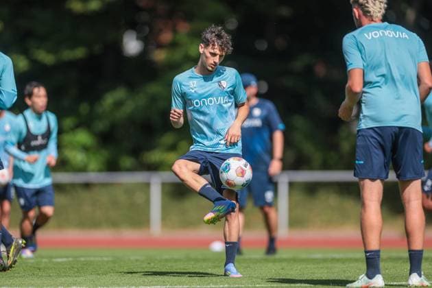 25.06.2025, Trainingsauftakt VfL Bochum 1848, Alessandro Crimaldi (VfL Bochum 1848), Bochum Trainingsgelände VfL Bochum 1848 NRW Deutschland xRHR-FOTO DEx