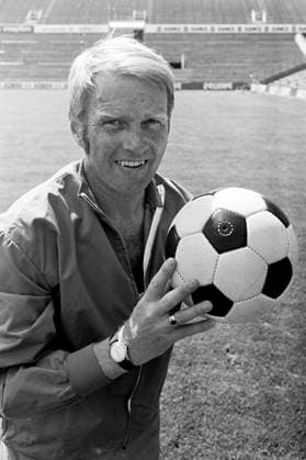 690617 Fotboll, Sverige, Träning: Orvar Bergmark, förbundskapten under träningen Copyright: BILDBYRAN BB690617BB003