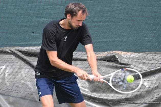 Wimbledon Tennis Championships - Practice Day LONDON, UNITED KINGDOM - JUNE 25: Tennis player Daniil Medvedev practices on the grass courts ahead of the Wimbledon tennis championships held at the All England, All England Lawn Tennis and Croquet Club in London, United Kingdom on June 25, 2025. Ray Tang Anadolu London United Kingdom. Editorial use only. Please get in touch for any other usage.  Copyright: x2025xAnadoluxRayxTangx