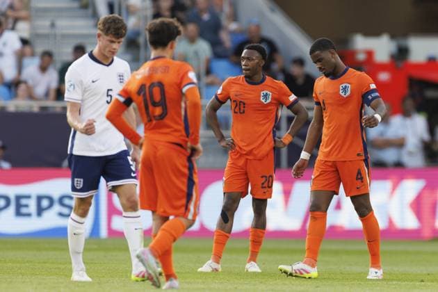 BRATISLAVA , 25-06-2025 , Football stadium Tehelne pole. Narodny football stadium , UEFA U21, U 21 Euro2025 , semi-finals , England U21 - Netherlands U21. (L-R) Netherlands U21 player Antoni Milambo, Netherlands U21 player Jorrel Hato disappointed after 1-0 England U21 - Netherlands U21  x29893670x Copyright: