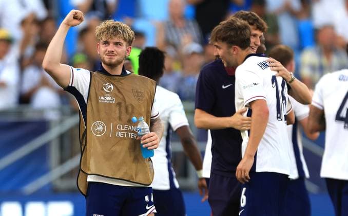 Harvey Elliott of England Under 21 celebrates at full time England U21, U 21 v Netherlands U21, UEFA U21 Championship, Semi-Final, National Football Stadium, Bratislava, Slovakia - 25 Jun 2025Bratislava National Football Stadium Slovakia  Copyright: xNikolaxKrstic Shutterstockx 15373680eb