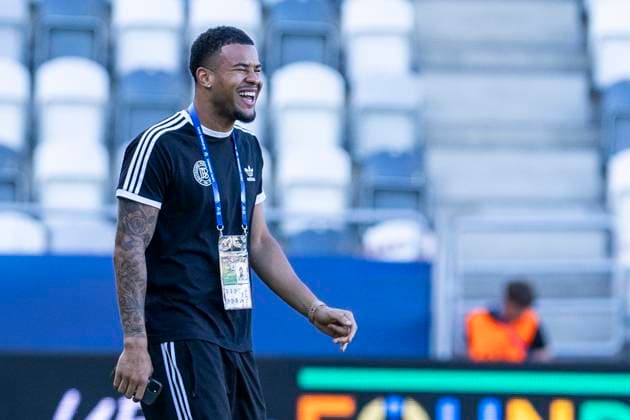 UEFA U21, U 21 Europameisterschaft, Halbfinale: Deutschland - Frankreich; 25.06.2025 Noah Atubolu (Deutschland, 1) lacht bei der UEFA U21-Europameisterschaft vor dem Halbfinalspiel Deutschland - Frankreich, am 25.06.2025, Kosice Football Arena, Kosice, Slowakei *** UEFA U21 European Championship, semi-final Germany France 25 06 2025 Noah Atubolu Germany, 1 laughs at the UEFA U21 European Championship before the semi-final match Germany France, on 25 06 2025, Kosice Football Arena, Kosice, Slovakia Copyright: xBEAUTIFULxSPORTS Meuselx