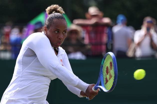 June 25, 2025, London, Celestynow, United Kingdom: TAYLOR TOWNSEND of USA during the match against H. Inouhe of USA in the second round of qualification of Championships 2025 at Wimbledon AELTC in London. London United Kingdom - ZUMAc278 20250625_zsp_c278_028 Copyright: xMarcinxCholewinskix