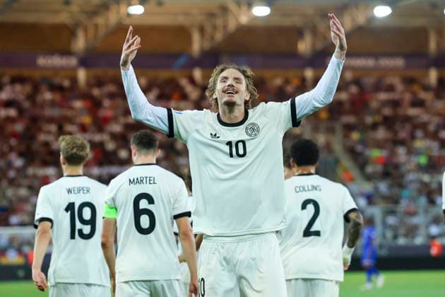 Nick Woltemade (Germany) bejubelt seinen Treffer zum 2:0, UEFA European Under-21 Championship 2025 Semi-Final, Germany v France, KoÅ¡icka futbalova arÃ na am 25. June 2025 in Kaschau, Slowakei. (Foto von Marco Steinbrenner DeFodi Images) Nick Woltemade (Germany) celebrates after scoring his teams second goal, UEFA European Under-21 Championship 2025 Semi-Final, Germany v France, KoÅ¡icka futbalova arÃ na, June 25, 2025 in KoÅ¡ice, Slovakia. (Photo by Marco Steinbrenner DeFodi Images)
