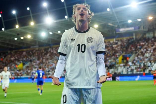 Nick Woltemade (Germany) bejubelt seinen Treffer zum 2:0, UEFA European Under-21 Championship 2025 Semi-Final, Germany v France, KoÅ¡icka futbalova arÃ na am 25. June 2025 in Kaschau, Slowakei. (Foto von Marco Steinbrenner DeFodi Images) Nick Woltemade (Germany) celebrates after scoring his teams second goal, UEFA European Under-21 Championship 2025 Semi-Final, Germany v France, KoÅ¡icka futbalova arÃ na, June 25, 2025 in KoÅ¡ice, Slovakia. (Photo by Marco Steinbrenner DeFodi Images)