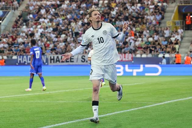 Nick Woltemade (Germany) bejubelt seinen Treffer zum 2:0, UEFA European Under-21 Championship 2025 Semi-Final, Germany v France, KoÅ¡icka futbalova arÃ na am 25. June 2025 in Kaschau, Slowakei. (Foto von Marco Steinbrenner DeFodi Images) Nick Woltemade (Germany) celebrates after scoring his teams second goal, UEFA European Under-21 Championship 2025 Semi-Final, Germany v France, KoÅ¡icka futbalova arÃ na, June 25, 2025 in KoÅ¡ice, Slovakia. (Photo by Marco Steinbrenner DeFodi Images)