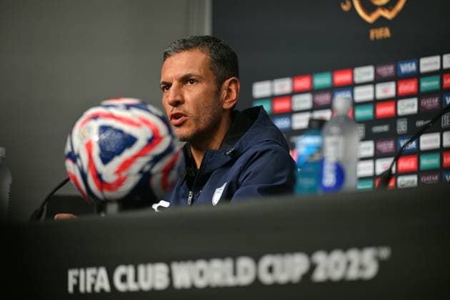 Ahead of Al Hilal vs Pachuca - FIFA Club World Cup 2025 NASHVILLE, TENNESSEE, US - JUNE 25: Head coach Jaime Lozano of CF Pachuca speaks during a press conference, PK, Pressekonferenz ahead of their FIFA Club World Cup 2025 match between Al Hilal and CF Pachuca at GEODIS Park on June 25, 2025 in Nashville, Tennessee, United States. Waleed Zein Anadolu Tennessee United States. Editorial use only. Please get in touch for any other usage.  Copyright: x2025xAnadoluxWaleedxZeinx