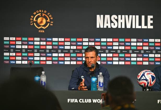 Ahead of Al Hilal vs Pachuca - FIFA Club World Cup 2025 NASHVILLE, TENNESSEE, US - JUNE 25: Head coach Jaime Lozano of CF Pachuca speaks during a press conference, PK, Pressekonferenz ahead of their FIFA Club World Cup 2025 match between Al Hilal and CF Pachuca at GEODIS Park on June 25, 2025 in Nashville, Tennessee, United States. Waleed Zein Anadolu Tennessee United States. Editorial use only. Please get in touch for any other usage.  Copyright: x2025xAnadoluxWaleedxZeinx