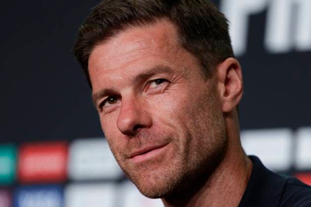 Real Madrid coach Xabi Alonso attends a press conference, PK, Pressekonferenz at Lincoln Financial Field in Philadelphia, United States, 25 June 2025. Alonso assured that Kylian Mbappe, who was left out of the squad for Thursday s match against Salzburg, is not sufficiently recovered despite having trained with the group, adding that the decision was made in agreement with the player. Xabi Alonso: Mbappé is not recovered enough !ACHTUNG: NUR REDAKTIONELLE NUTZUNG!  Copyright: xAndréxCoelhox AME8609 20250626-55017237253_1