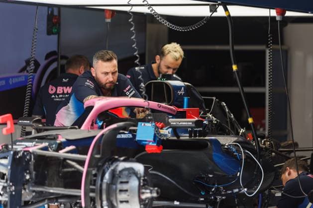 Mechaniker bei Alpine bereiten die Fahrzeuge vor, Grosser Preis von Oesterreich, Motorsport, Formel 1, Saison 2025, 26.06.2025 Grosser Preis von Oesterreich, Motorsport, Formel 1, Saison 2025, 26.06.2025 Copyright: xEibner-Pressefoto AlexanderxNeisx EP_ANS
