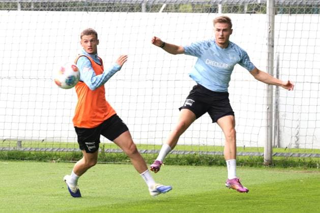 DEU, DFL, 2. FBL Hertha BSC, Training, 26.06.2025, Sportforum, Berlin, DEU, DFL, 2. FBL Hertha BSC, Training, im Bild Marten Winkler (Hertha BSC Berlin 22), Michael Cuisance (Hertha BSC Berlin 27) DFL - regulations prohibit any use of Photographs as image sequences and or quasi-video