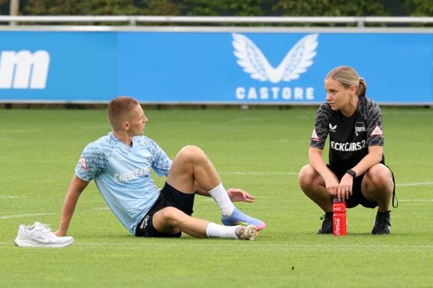 DEU, DFL, 2. FBL Hertha BSC, Training, 26.06.2025, Sportforum, Berlin, DEU, DFL, 2. FBL Hertha BSC, Training, im Bild Palko Dardai (Hertha BSC Berlin 20), Psychologin DFL - regulations prohibit any use of Photographs as image sequences and or quasi-video