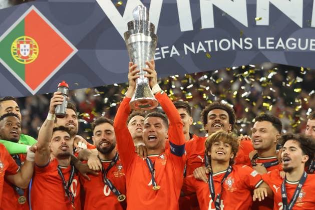 CRISTIANO RONALDO, NELSON SEMEDO, PEDRO NETO, RENATO VEIGA, VITINHA, BRUNO FERNANDES, GONCALO RAMOS, RODRIGO MORA, Gruppo, Group, Portogallo, UEFA Nations League 2025, Final, Portugal vs Spain 2-2 (5-3 apk), 08-06-2025, Esultanza, Celebration, Jubel, Coppa, Cup UEFA NATIONS LEAGUE 2025 FINALE PORTOGALLO-SPAGNA 2-2 (5-3 dcr)