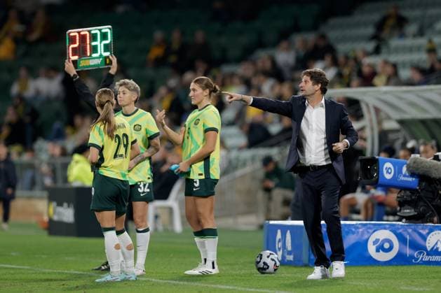 SOCCER AUSTRALIA SLOVENIA, Joe Montemurro, head coach of of Australia is seen during the Women s friendly soccer match between Australia and Slovenia at HBF Park in Perth, Thursday, June 26, 2025. ( NO ARCHIVING Perth Western Australia Australia  Copyright: xRichardxWainwrightx 20250626116444828239