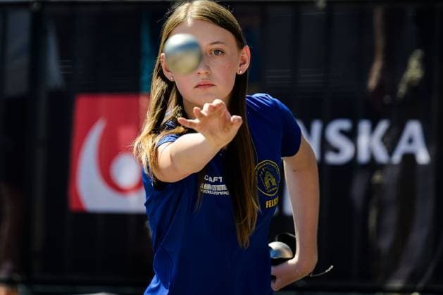 Sport Themen der Woche KW26 Sport Bilder des Tages 250626 Felicia Hansen tävlar i boule under dag 3 av SM-veckan den 26 juni 2025 i Norrköping. *** 250626 Felicia Hansen competes in boule during day 3 of the Swedish Championship week on June 26, 2025 in Norrköping  Copyright: FREDRIKxKARLSSON BB250626FK015