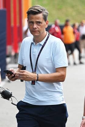 26.06.2025, xsvx, Motorsport FIA Formel 1, Grand Prix von Österreich v.l. TV Kommentator für SKY Sascha Roos (FIA REGULATIONS PROHIBIT ANY USE OF PHOTOGRAPHS as IMAGE SEQUENCES and or QUASI-VIDEO) Zeltweg-Spielberg