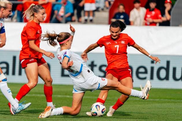 Winterthur, Switzerland, June 26th 2025: Riola Xhemaili (7 Switzerland) taking the shot to score the 1:0 during the Women s International Friendlies - Switzerland v Czech Republic at Stadium Schützenwiese in Winterthur, Zurich. (Mike Wiss SPP) Copyright: xMikexWissx xSPPx spp-en-MiWiSp-047