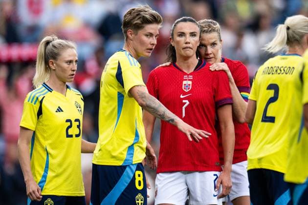 250626 Rebecka Blomqvist and Lina Hurtig of Sweden against Ingrid Syrstad Engen and Ada Hegerberg of Norway during the International Friendly, Länderspiel, Nationalmannschaft football match between Norway and Sweden on June 26, 2025 in Oslo. Photo: Jon Olav Nesvold BILDBYRAN COP 217 VG0773 bbeng fotboll football soccer fotball träningslandskamp privatlandskamp landskamp international friendly norge norway sweden sverige dam Copyright: JONxOLAVxNESVOLD BB250626JE079