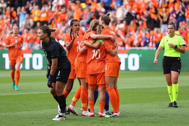 LEEUWARDEN , 26-06-2025 , Kooi Stadium , season 2025 2026 , friendly football , Netherlands - Finland (women), Netherlands player Vivianne Miedema celebrates after scoring the goal 1-0 Netherlands - Finland (women)  x29903728x Copyright: