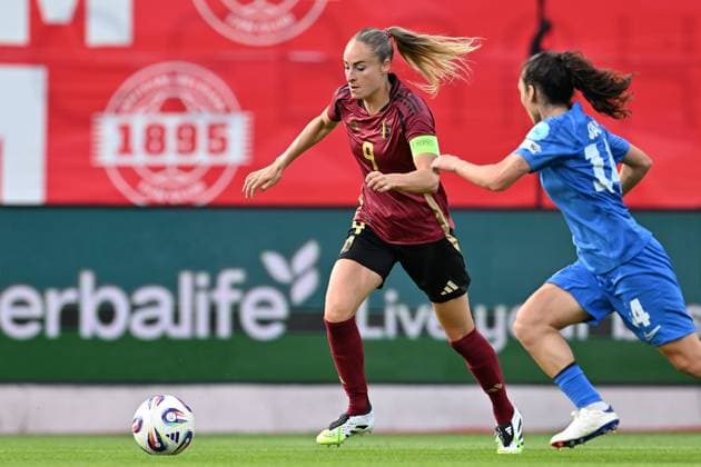 250626 BELGIUM VS GREECE Tessa Wullaert (9) of Belgium pictured during a friendly game between the national teams of Belgium, called the Red Flames, and Greece ahead of the European Championship, EM, Europameisterschaft in Switzerland 2025, on Thursday 26 June 2025 in Molenbeek , Belgium . PHOTO SPORTPIX David Catry Molenbeek Brussels Belgium  Copyright: xSportpix.bex xDavidxCatryxDavidxCatryx
