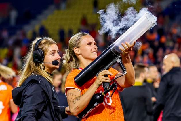 Sport Themen der Woche KW26 Sport Bilder des Tages Kerstin Casparij of the Netherlands looks on Netherlands v Finland, , Netherlands v Finland, Kooi Stadion, June 26, 2025, Leeuwarden, Netherlands.