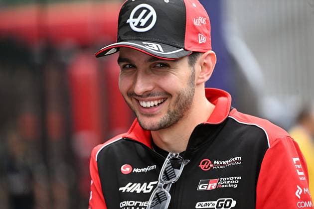 26.06.2025, xsvx, Motorsport FIA Formel 1, Grand Prix von Österreich v.l. Esteban Ocon (MoneyGram Haas F1 Team) Startnummer 31 (FIA REGULATIONS PROHIBIT ANY USE OF PHOTOGRAPHS as IMAGE SEQUENCES and or QUASI-VIDEO) Zeltweg-Spielberg