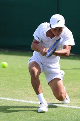 June 26, 2025, London, Celestynow, England: SHINTARO MOCHIZUKI of Japan during the match against D. Stricker of Switzerland in the third round of qualification of Championships 2025 at Wimbledon AELTC in London. London England - ZUMAc278 20250626_zsp_c278_020 Copyright: xMarcinxCholewinskix