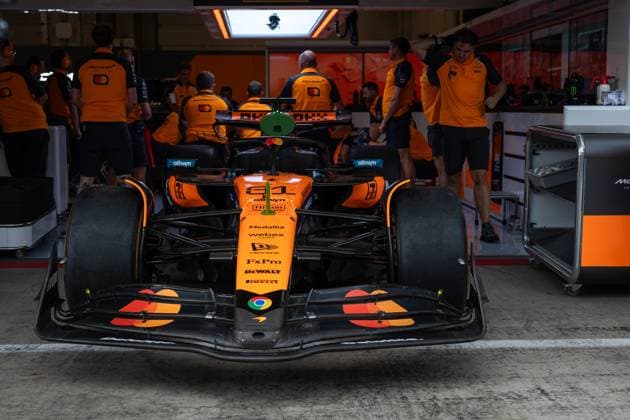 Auto McLaren MCL39 von Oscar Piastri (McLaren Formula 1 Team, Australien, 81) in der Garage in der Boxengasse, AUT, Formel 1 Weltmeisterschaft, MSC Cruises Grand Prix von Oesterreich, Red Bull Ring Spielberg, Media Day, Saison 2025, 26.06.2025 AUT, Formel 1 Weltmeisterschaft, MSC Cruises Grand Prix von Oesterreich, Red Bull Ring Spielberg, Media Day, Saison 2025, 26.06.2025 Spielberg Copyright: xEibner-Pressefoto Memmlerx EP_MMR