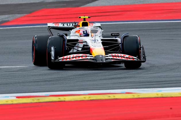 27.06.2025, xsvx, Motorsport FIA Formel 1, Grand Prix von Österreich v.l. FP1 Liam Lawson (Racing Bulls) Startnummer 30 (FIA REGULATIONS PROHIBIT ANY USE OF PHOTOGRAPHS as IMAGE SEQUENCES and or QUASI-VIDEO) Zeltweg-Spielberg
