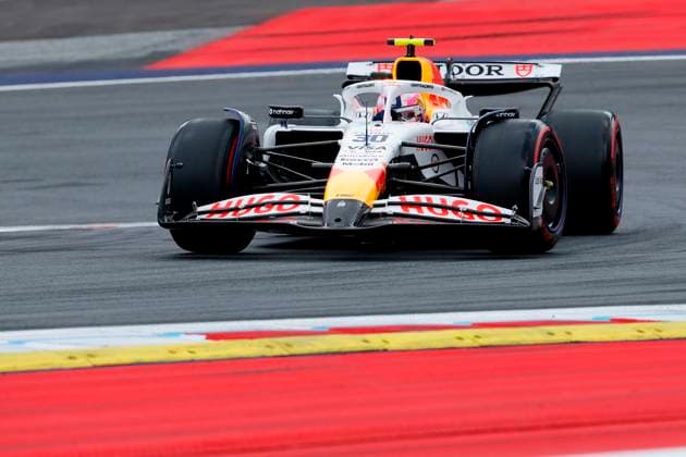 27.06.2025, xsvx, Motorsport FIA Formel 1, Grand Prix von Österreich v.l. FP1 Liam Lawson (Racing Bulls) Startnummer 30 (FIA REGULATIONS PROHIBIT ANY USE OF PHOTOGRAPHS as IMAGE SEQUENCES and or QUASI-VIDEO) Zeltweg-Spielberg