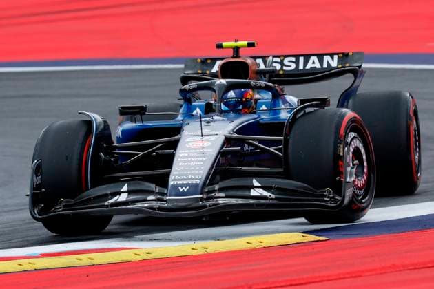 27.06.2025, xsvx, Motorsport FIA Formel 1, Grand Prix von Österreich v.l. FP1 Carlos Sainz (Williams Racing) Startnummer 55 (FIA REGULATIONS PROHIBIT ANY USE OF PHOTOGRAPHS as IMAGE SEQUENCES and or QUASI-VIDEO) Zeltweg-Spielberg