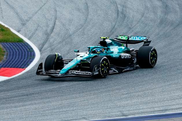 27.06.2025, xsvx, Motorsport FIA Formel 1, Grand Prix von Österreich v.l. FP1 Fernando Alonso (Aston Martin) Startnummer 14 (FIA REGULATIONS PROHIBIT ANY USE OF PHOTOGRAPHS as IMAGE SEQUENCES and or QUASI-VIDEO) Zeltweg-Spielberg