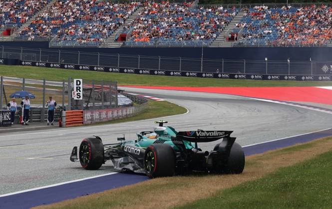 27.06.2025, Red Bull Ring, Spielberg, Formel 1 Großer Preis von Österreich 2025 , im Bild Dreher von Fernando Alonso (ESP), Aston Martin Aramco Cognizant Formula One Team (Photo by Alessandro Martellotta Hasan Bratic DeFodi Images)