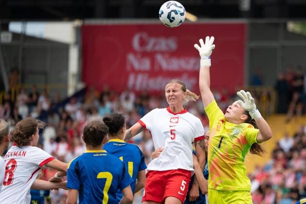 Fußball, Frauen, Länderspiel, Polen - Ukraine MIELEC 27.06.2025 MIEDZYNARODOWY MECZ TOWARZYSKI PILKI NOZNEJ KOBIET: POLSKA - UKRAINA --- INTERNATIONAL WOMEN S FRIENDLY FOOTBALL MATCH: POLAND - UKRAINE OLIWIA WOS DARYNA BONDARCHUK FOT. MICHAL TRZPIS 400MM.PL NEWSPIX.PL --- newspix.pl 