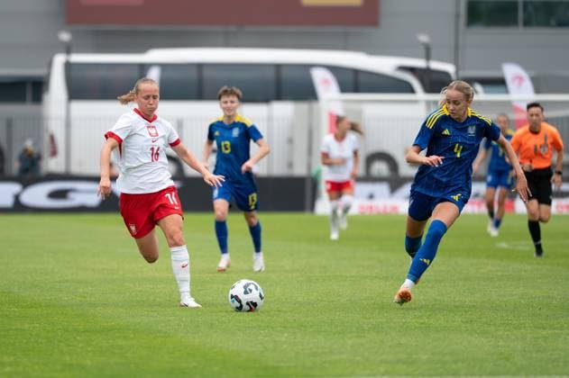 Fußball, Frauen, Länderspiel, Polen - Ukraine MIELEC 27.06.2025 MIEDZYNARODOWY MECZ TOWARZYSKI PILKI NOZNEJ KOBIET: POLSKA - UKRAINA --- INTERNATIONAL WOMEN S FRIENDLY FOOTBALL MATCH: POLAND - UKRAINE KLAUDIA JEDLINSKA FOT. MICHAL TRZPIS 400MM.PL NEWSPIX.PL --- newspix.pl 
