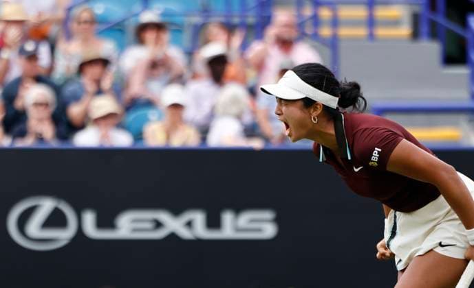 Sport Themen der Woche KW26 Sport Bilder des Tages 27th June 2025; Devonshire Park, Eastbourne, East Sussex, England; Lexus International Eastbourne, Day 5; Alexandra Eala (PHI) celebrates her win over Varvara Gracheva (FRA) in the womens singles semi-final match  ActionPlus12805872 HongboxChen