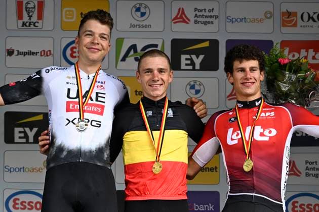 Belgian 2025 National Championship Brasschaat 27 06 2025 BRASSCHAAT, BELGIUM - JUNE 27 : Vermeersch Florian of Uae Team Emirates, Evenepoel Remco of Soudal - Quick-Step and Segaert Alec of Lotto pictured during the podium ceremony of the Men Elite Individual Time Trial of the Belgian National Championships 2025 xxrd edition an UCI National Championships cycling race of 10 km with start in Aaaaa and finish in Brasschaat on June 27, 2025 in Brasschaat, Belgium, 27 06 2025 Brasschaat Belgium  Copyright: xJanxDexMeuleneirx