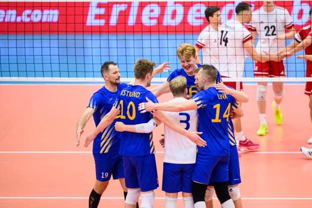 VOLLEYBALL - CEV Silver League AMSTETTEN,AUSTRIA,27.JUN.25 - VOLLEYBALL - CEV European Silver League, OEVV international match, Länderspiel, Nationalmannschaft Austria vs Sweden. Image shows the rejoicing of SWE.  GEPAxpictures xDanielaxMoser