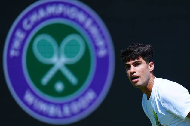 Carlos Alcaraz practices Wimbledon Tennis Championships, Friday Practice, The All England Lawn Tennis and Croquet Club, London, UK - 27 Jun 2025London The All England Lawn Tennis and United Kingdom  Copyright: xJavierxGarcia Shutterstockx 15371373ct