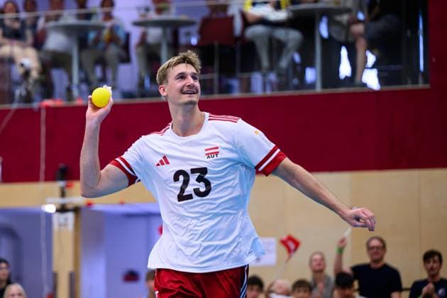 Volleyball, CEV Silver League, Österreich - Schweden VOLLEYBALL - CEV Silver League AMSTETTEN,AUSTRIA,27.JUN.25 - VOLLEYBALL - CEV European Silver League, OEVV international match, Länderspiel, Nationalmannschaft Austria vs Sweden. Image shows Matthaeus Jurkovics (AUT).  GEPAxpictures xDanielaxMoser