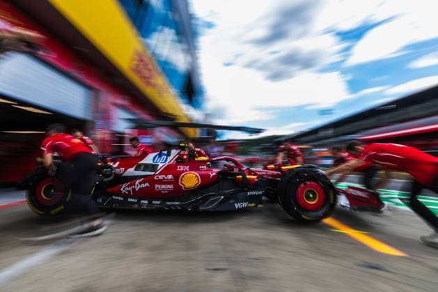 2025 Formula One Austrian Grand Prix Red Bull Ring, Spielberg, Austria. 27.June.2025; Lewis Hamilton of Great Britain and Scuderia Ferrari during Free Practice 1 Formula One Austrian Grand Prix Spielburg Red Bull Ring Austria Copyright: xJayxHiranox