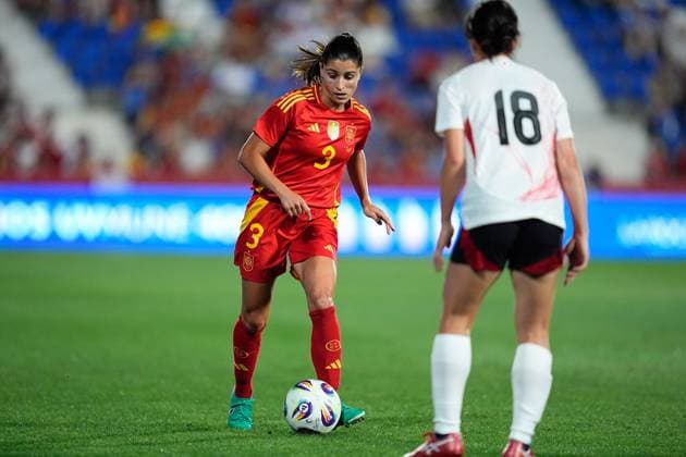 June 27, 2025, Leganes, Madrid, Spain: Jana Fernandez of Spain in action during the Women s International Friendly, Länderspiel, Nationalmannschaft football match played between Spain and Japan at Butarque stadium on June 27, 2025, in Leganes, Madrid, Spain. Leganes Spain - ZUMAa181 20250627_zaa_a181_041 Copyright: xDennisxAgyemanx